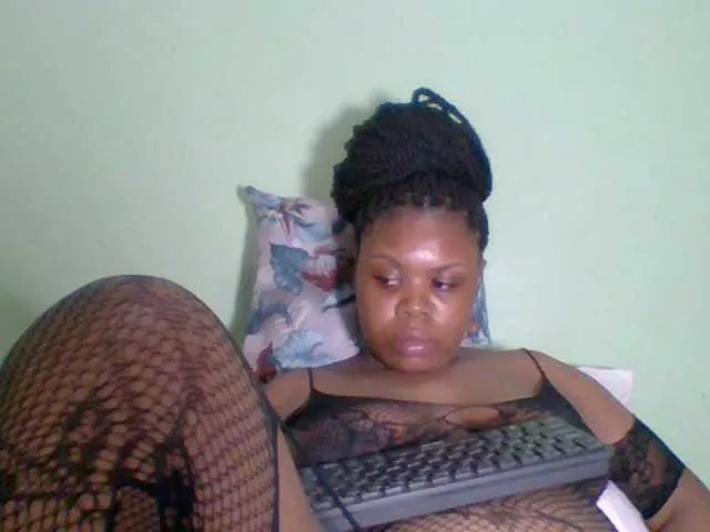 Live sex webcam photo for Sexyapple2020 #276315084