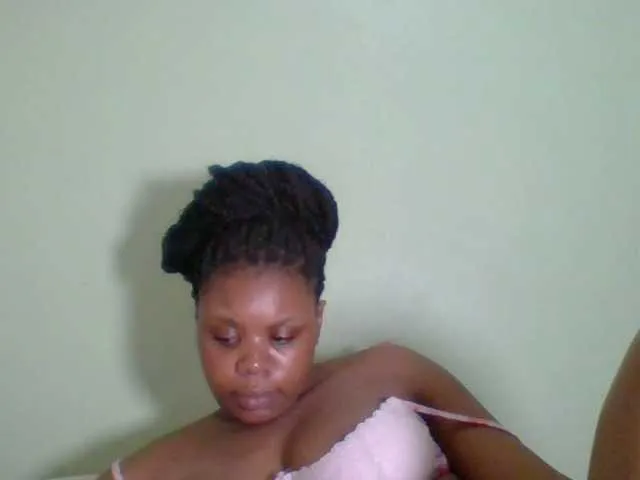 Live sex webcam photo for Sexyapple2020 #276389198
