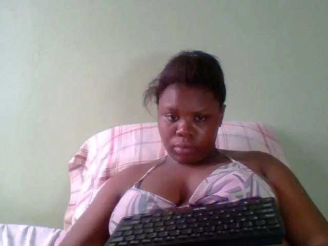 Live sex webcam photo for Sexyapple2020 #276512874