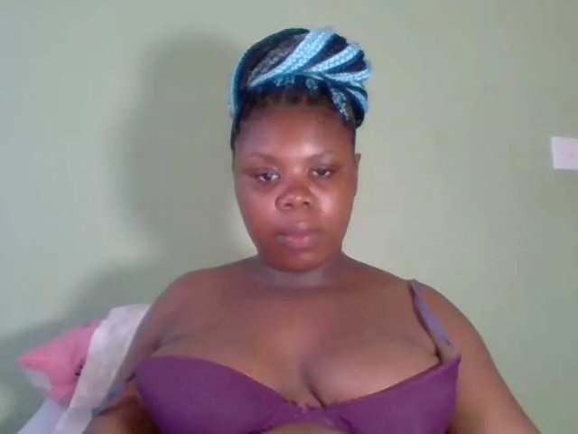 Live sex webcam photo for Sexyapple2020 #276543797