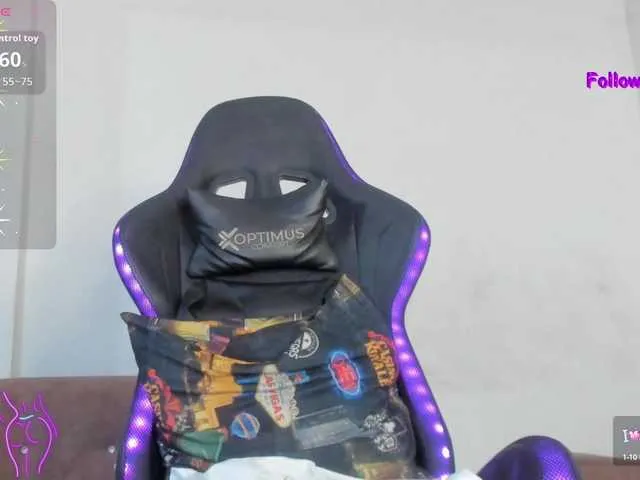 Live sex webcam photo for Sexybigdickts #291698808