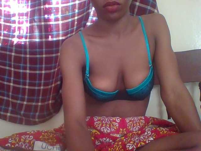 Live sex webcam photo for Sexybin #289279882