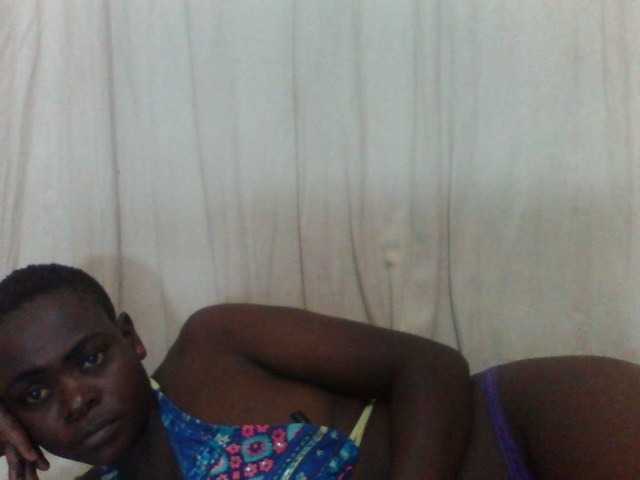 Live sex webcam photo for Sexyblackboobs #275942441