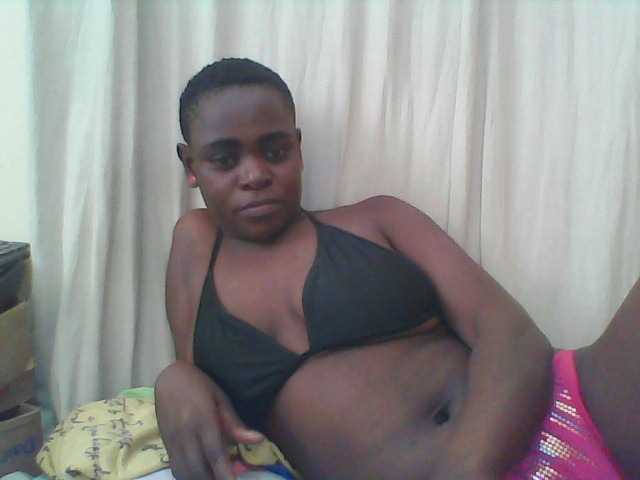 Live sex webcam photo for Sexyblackboobs #276003944