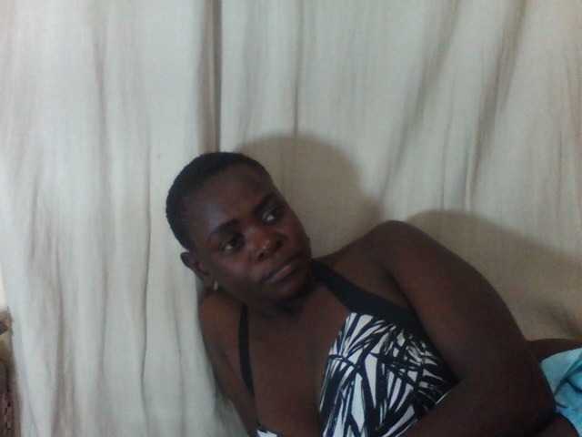 Live sex webcam photo for Sexyblackboobs #276036872