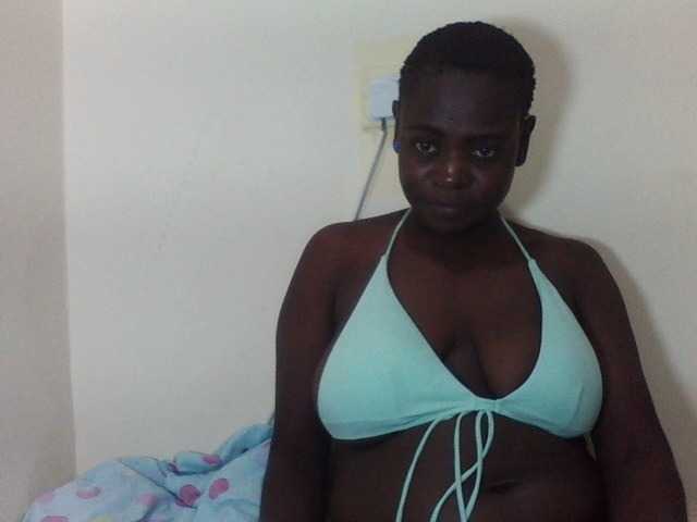 Live sex webcam photo for Sexyblackboobs #276058785