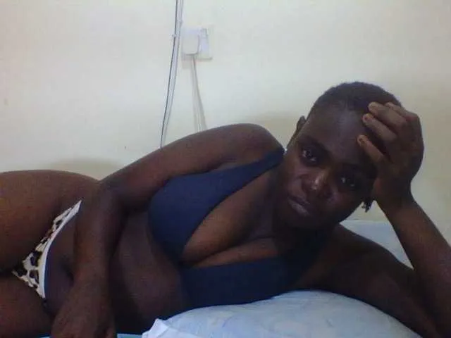 Live sex webcam photo for Sexyblackboobs #276108147