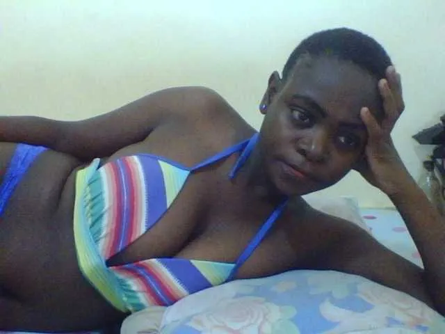 Live sex webcam photo for Sexyblackboobs #276231722