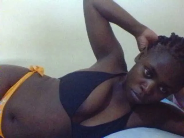 Live sex webcam photo for Sexyblackboobs #276312859