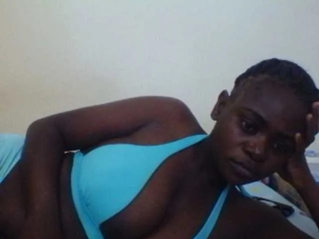 Live sex webcam photo for Sexyblackboobs #276360718