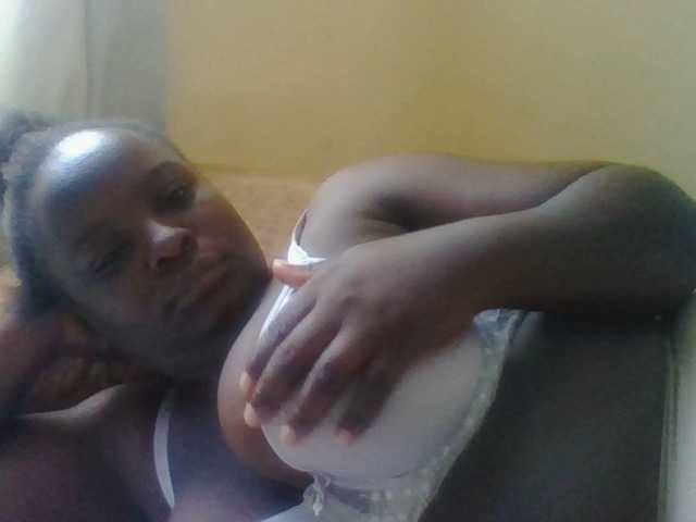 Live sex webcam photo for Sexyblackgal10 #291505132