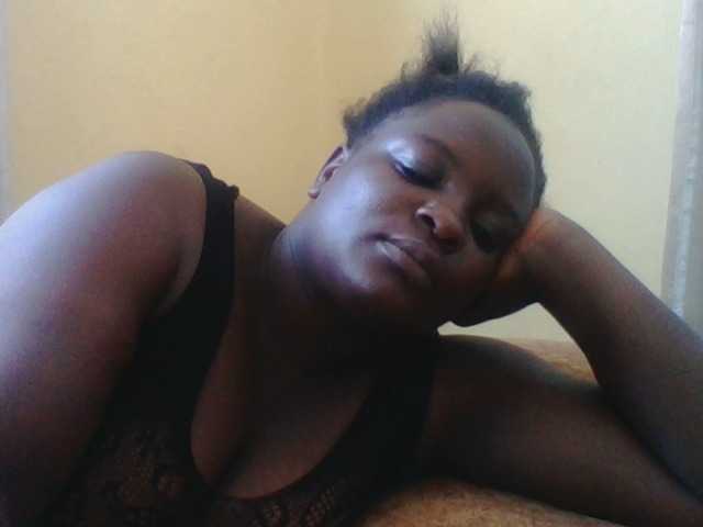 Live sex webcam photo for Sexyblackgal10 #291526091