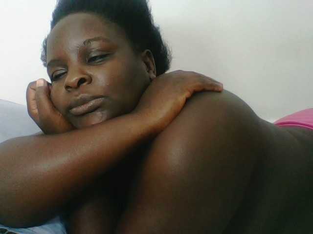 Live sex webcam photo for Sexyblackgal10 #291630385