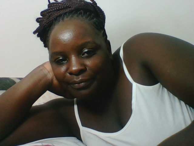 Live sex webcam photo for Sexyblackgal10 #291666157