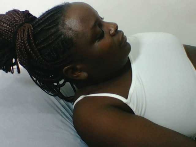 Live sex webcam photo for Sexyblackgal10 #291799411