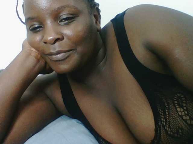 Live sex webcam photo for Sexyblackgal10 #291808128