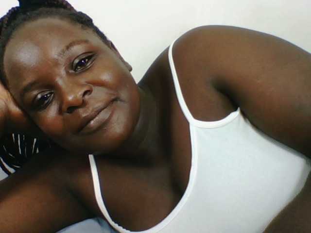 Live sex webcam photo for Sexyblackgal10 #291882267