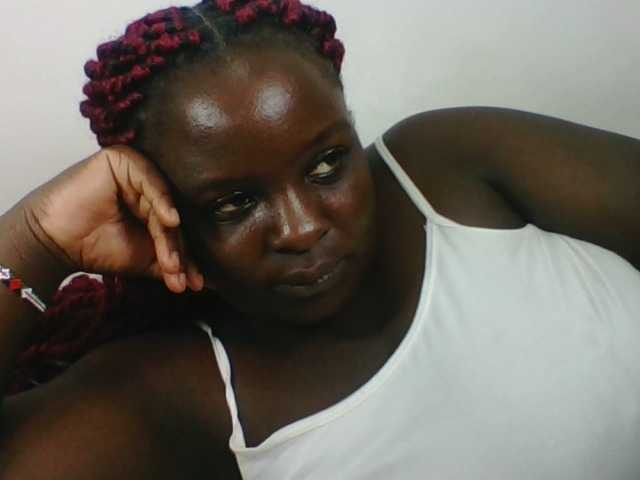 Live sex webcam photo for Sexyblackgal10 #291898055