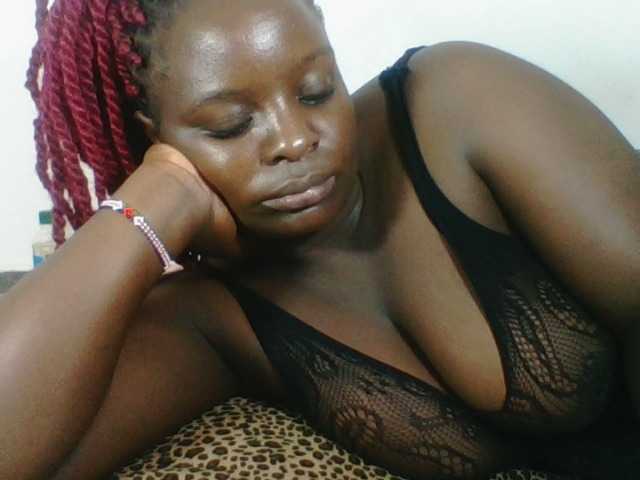 Live sex webcam photo for Sexyblackgal10 #291913554