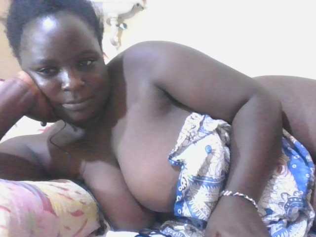 Live sex webcam photo for Sexyblackgal10 #292161784