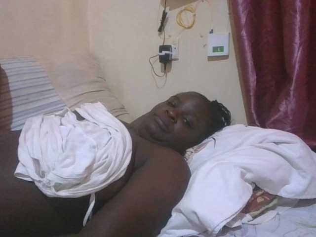 Live sex webcam photo for Sexyblackgal10 #292234870