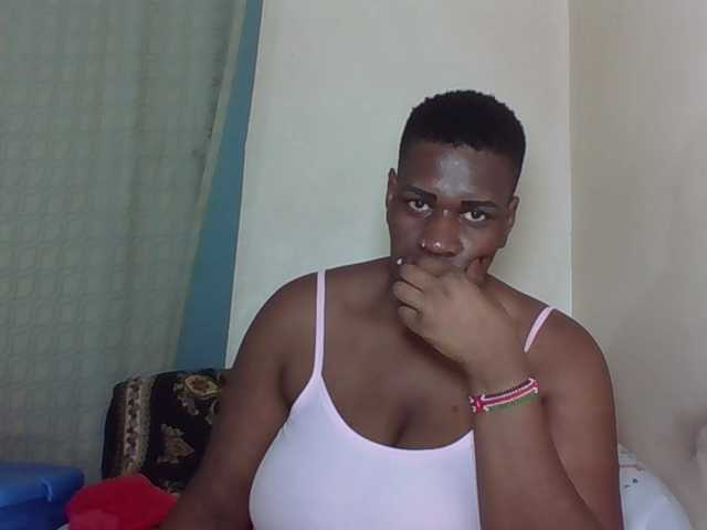 Live sex webcam photo for Sexyblacktits #290787545