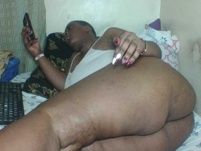 Live sex webcam photo for Sexyblacktits #290796042