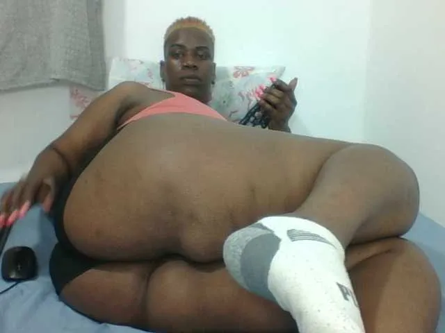 Live sex webcam photo for Sexyblacktits #291226382