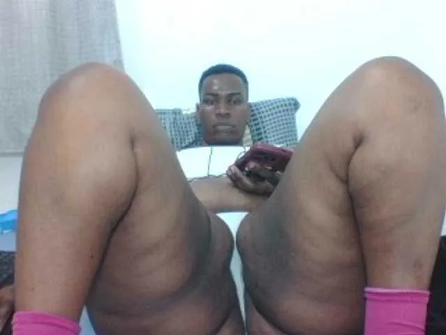 Live sex webcam photo for Sexyblacktits #291342227