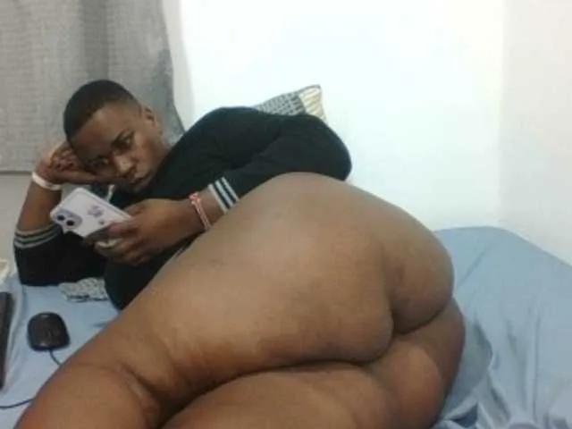 Live sex webcam photo for Sexyblacktits #291538369