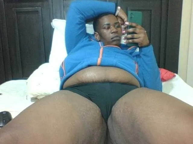 Live sex webcam photo for Sexyblacktits #292124543