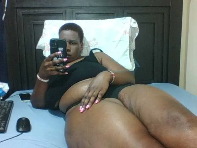Live sex webcam photo for Sexyblacktits #292797024