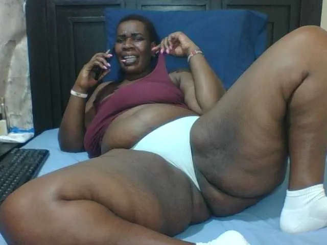 Live sex webcam photo for Sexyblacktits #292965608