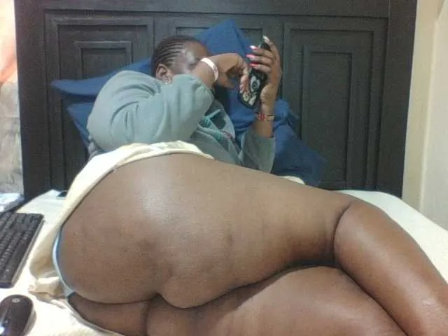 Live sex webcam photo for Sexyblacktits #293098479