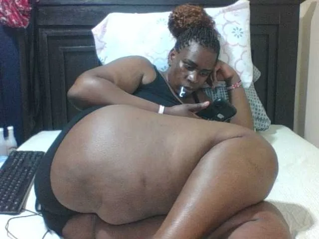 Live sex webcam photo for Sexyblacktits #293231976