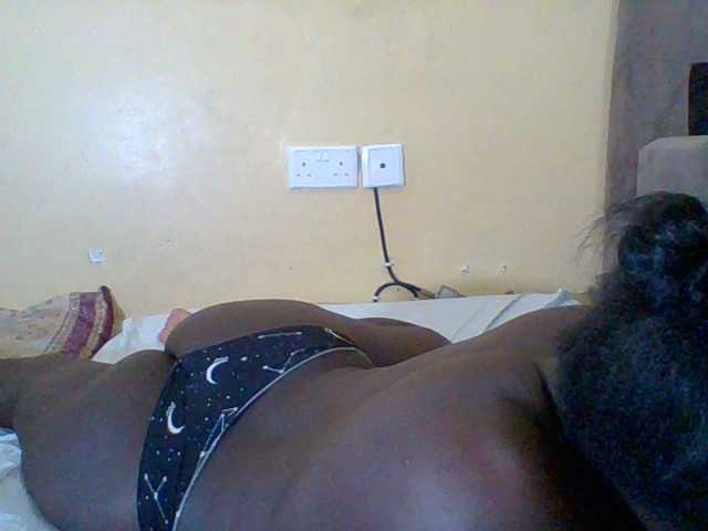 Live sex webcam photo for Sexyboobs21 #277583495