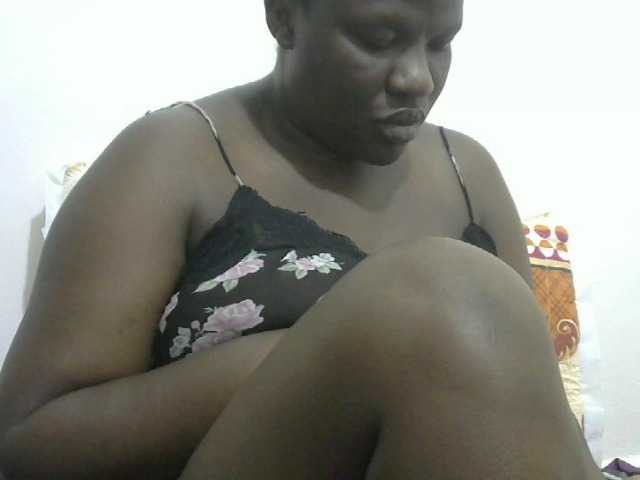 Live sex webcam photo for Sexyboobys #290130985