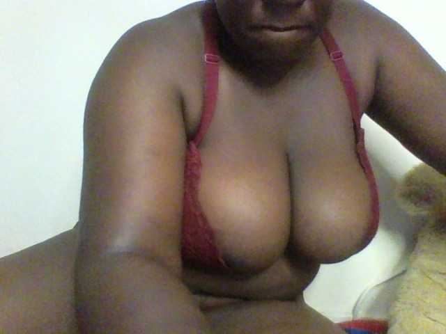 Live sex webcam photo for Sexyboobys #290622975