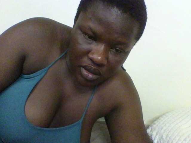 Live sex webcam photo for Sexyboobys #290640463