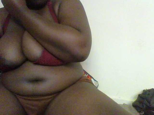 Live sex webcam photo for Sexyboobys #290645843