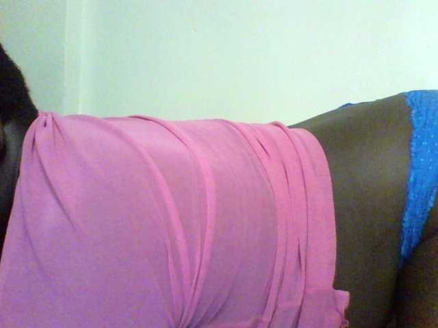 Live sex webcam photo for Sexyboobys #290739433