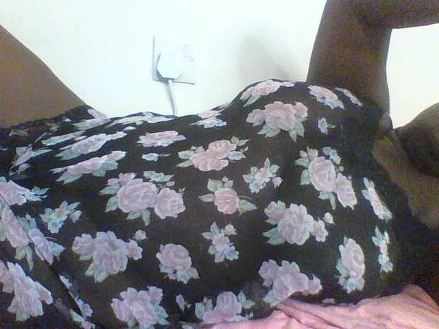 Live sex webcam photo for Sexyboobys #290779388