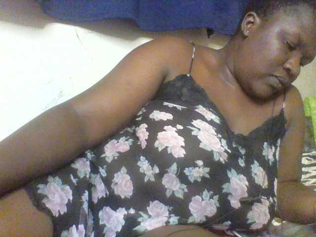 Live sex webcam photo for Sexyboobys #291220556