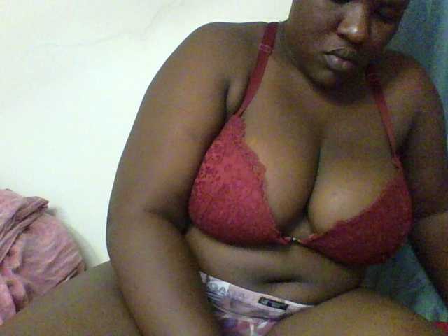 Live sex webcam photo for Sexyboobys #291314537