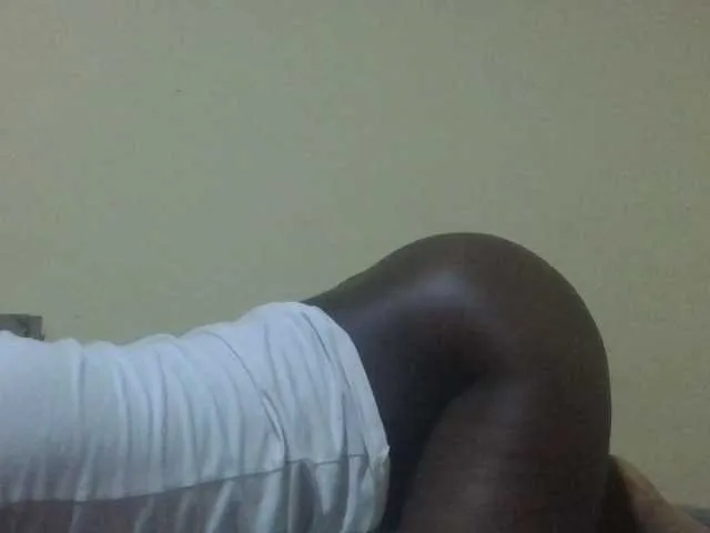 Live sex webcam photo for Sexybooty15 #289844687