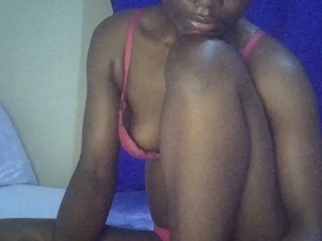 Live sex webcam photo for Sexybooty15 #292238282
