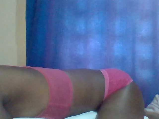 Live sex webcam photo for Sexybooty15 #292848658