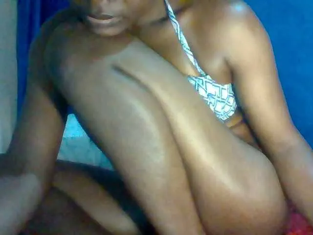 Live sex webcam photo for Sexybooty15 #293084380