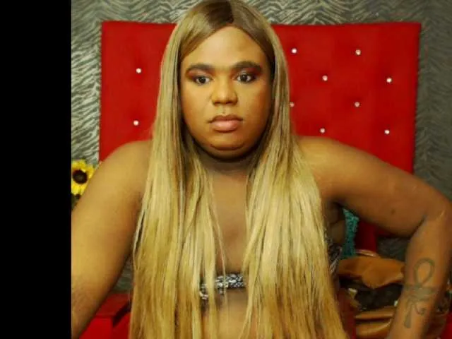 Live sex webcam photo for Sexydannatsx #276178488