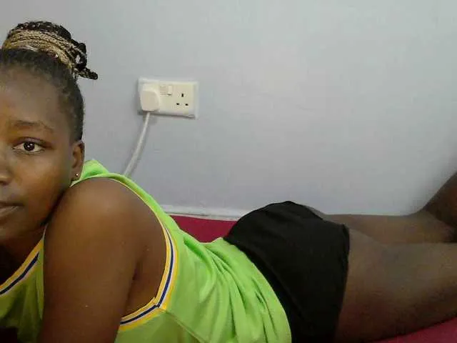 Live sex webcam photo for Sexydee14 #291019507